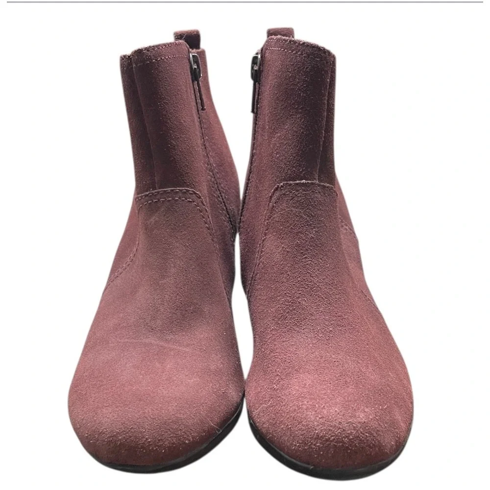 Clarks Women's Burgundy Suede Wedge Ankle Boots Side Zip‎ Elastic Size 7